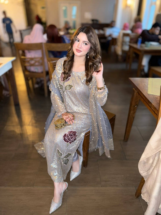 TWIL SEQUINS, FAUX GEORGETTE FABRIC✨KURTI, DUPATTA & PENT ✨